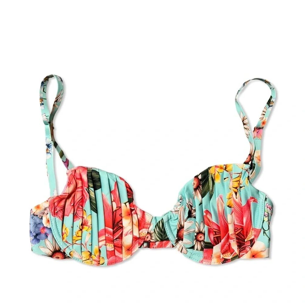 REVOLVE agua bendita